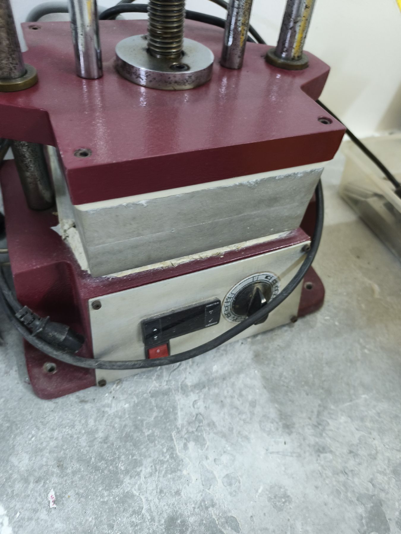 Electric press