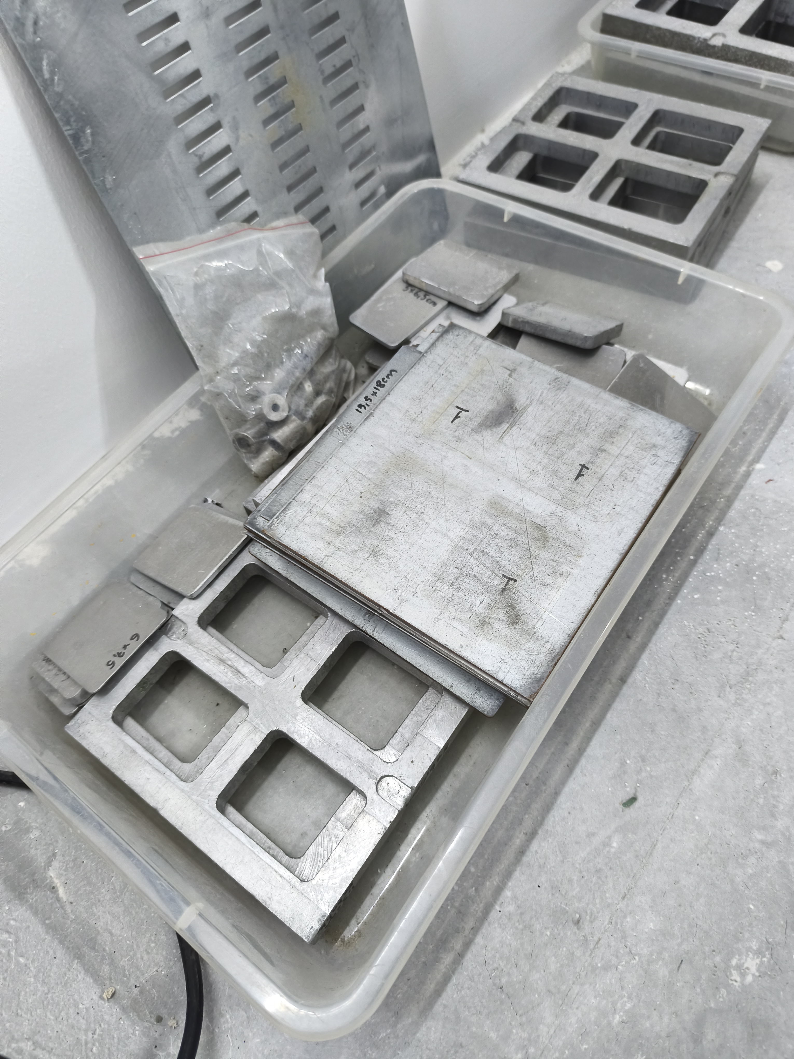 dies for press silicone