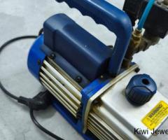 Wax injection machine motor